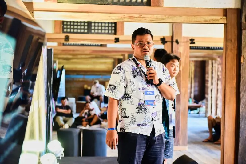 Dimas Purwanto - Professional Fullstack Developer and Software Engineer from Indonesia specializing in React, Node.js, and Java Spring Boot